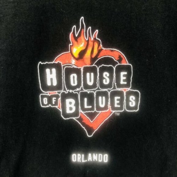 House of Blues Orlando T-Shirt Medium Black Heart Flames HOB Com It is Live - Picture 3 of 12